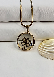 ÇERÇEVELİ YONCA KOLYE