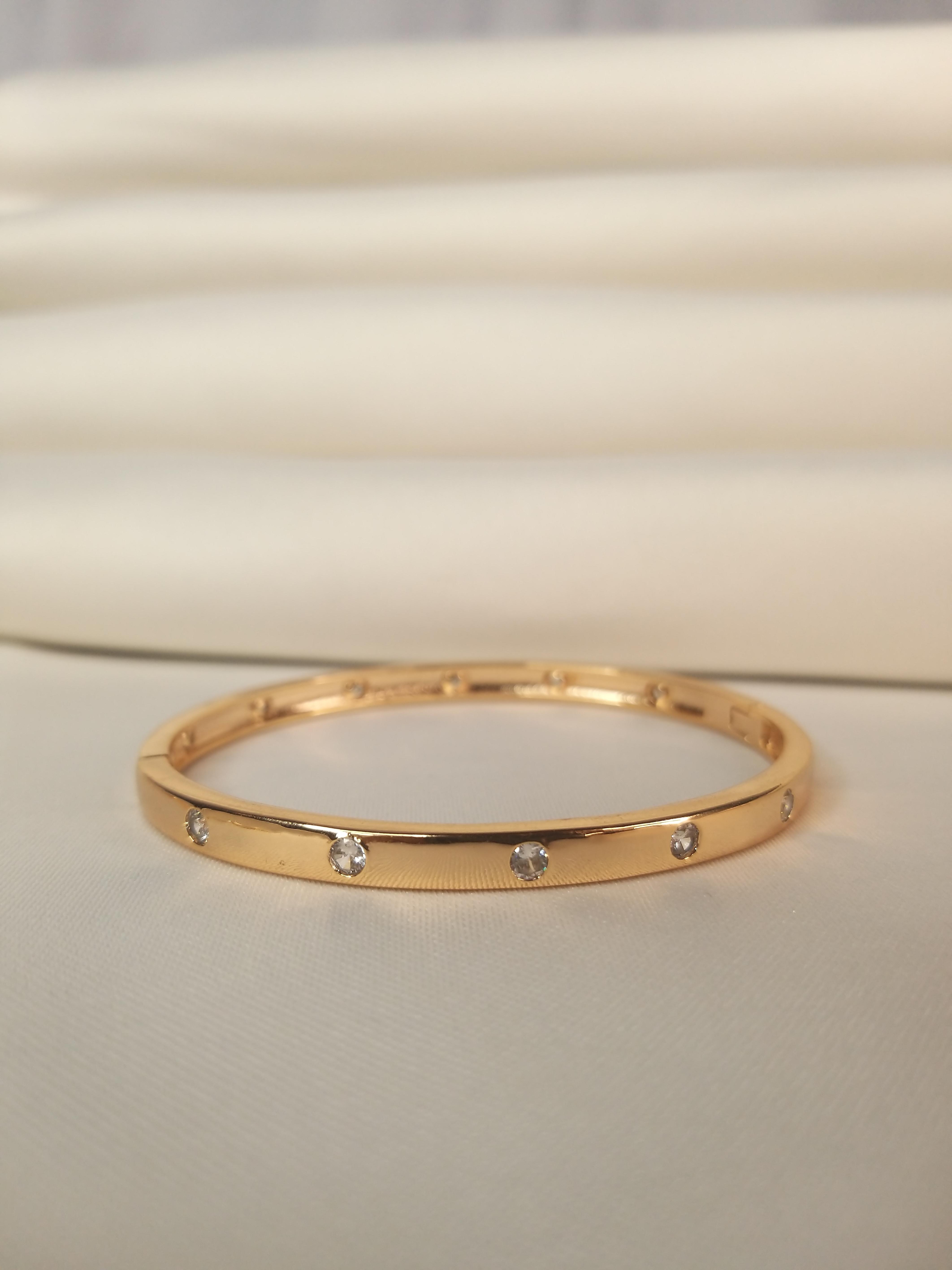 TAŞLI GOLD VİP BİLEZİK