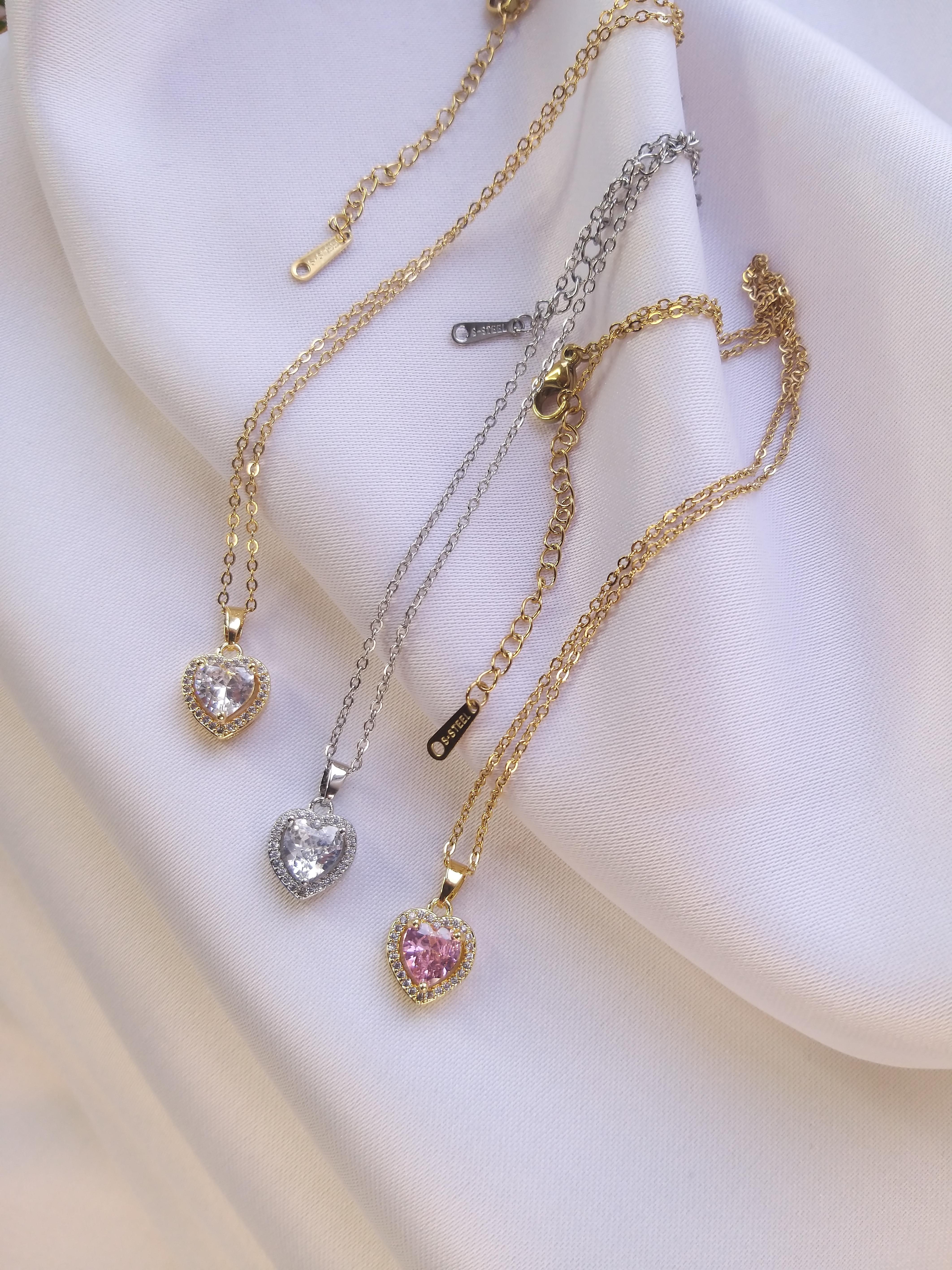 ZİRKON  TAŞLI KALP KOLYE