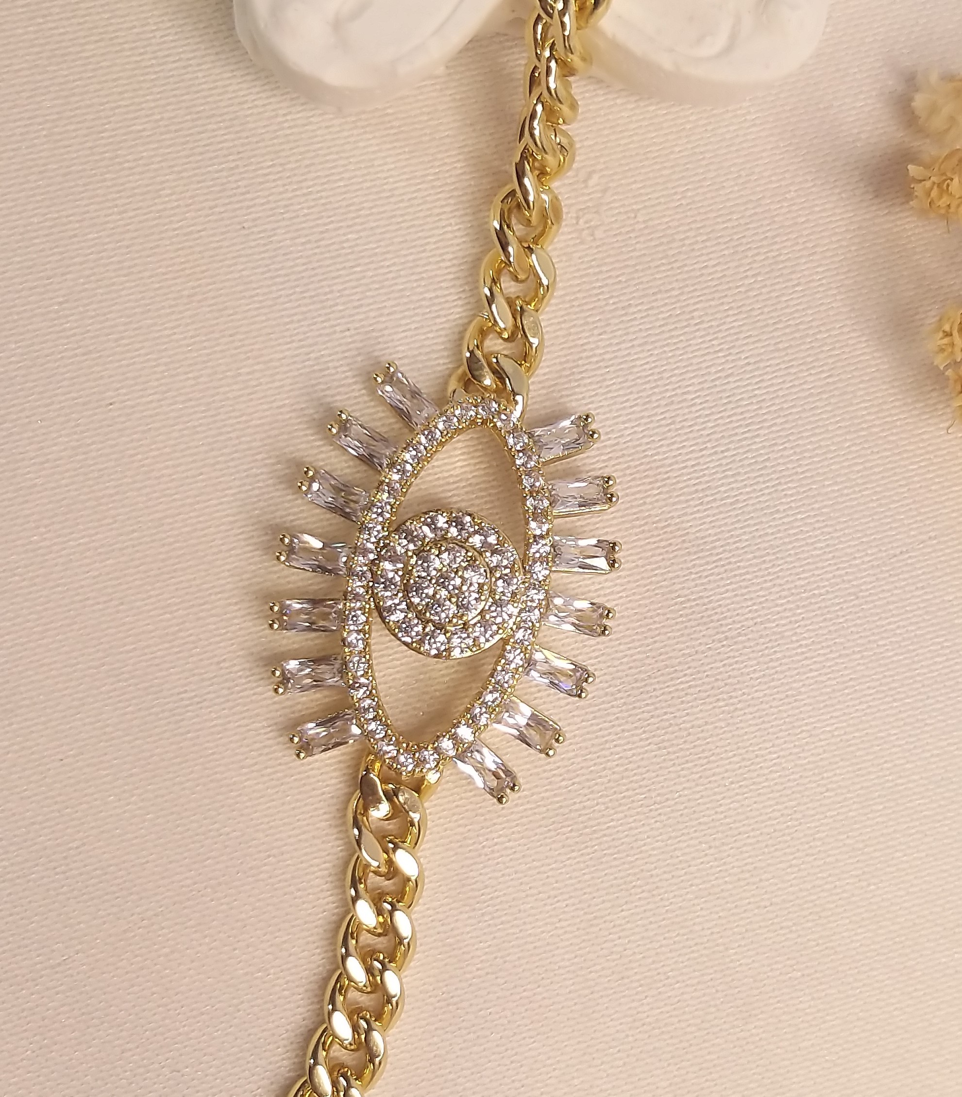 GÖZ TAŞLI GOLD BİLEKLİK