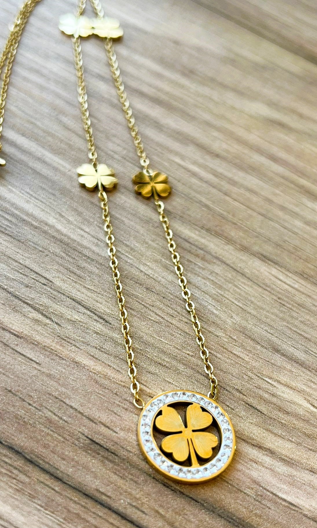 ZİRKON TAŞLI YONCA KOLYE